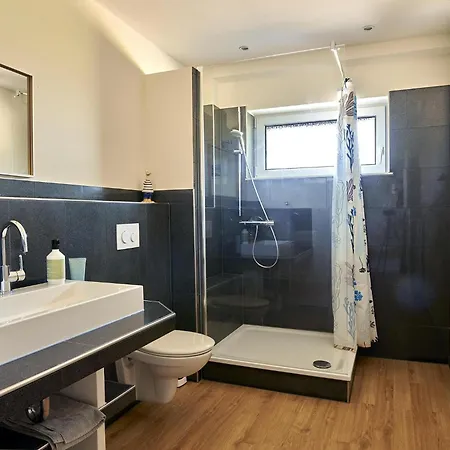 Haus Deichwelle Апартаменты Vollerwiek